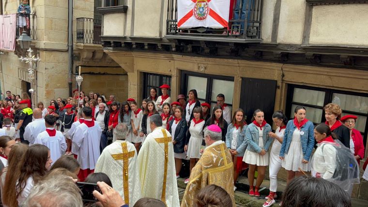 El Obispo, en el Alarde de Hondarribia