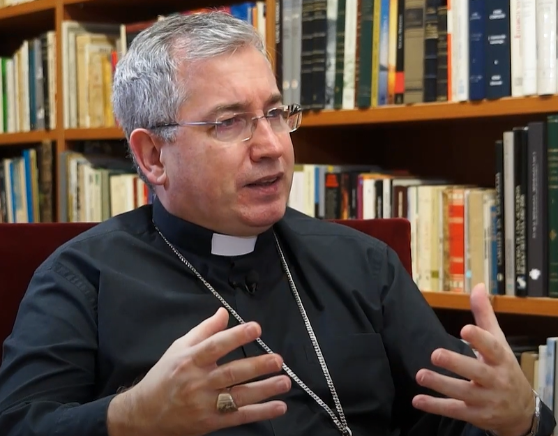 Mons. Fernando Prado en el “Espejo de Gipuzkoa”