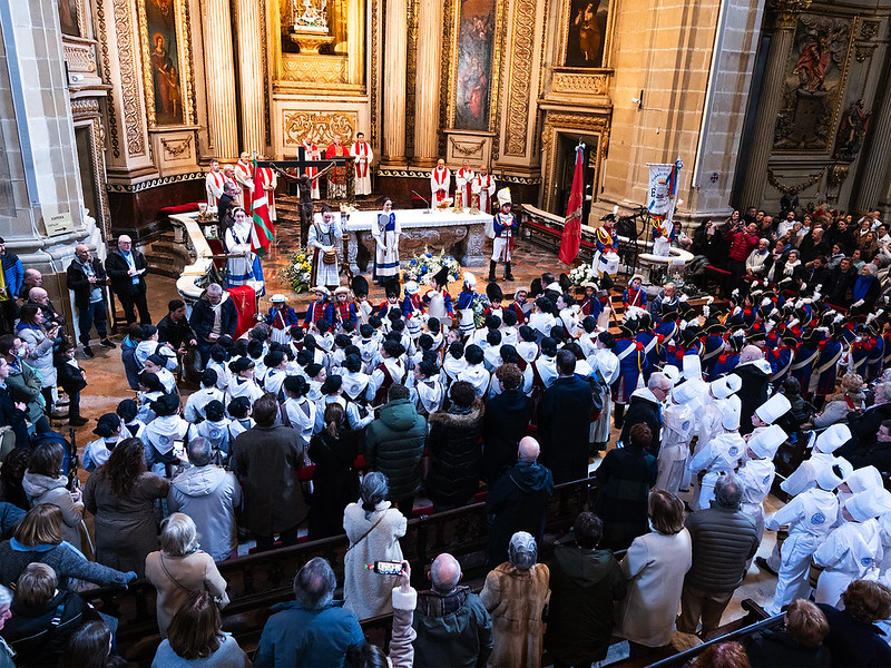 San Sebastian egunaren ospakizuna Koruko Andre Mariaren basilikan