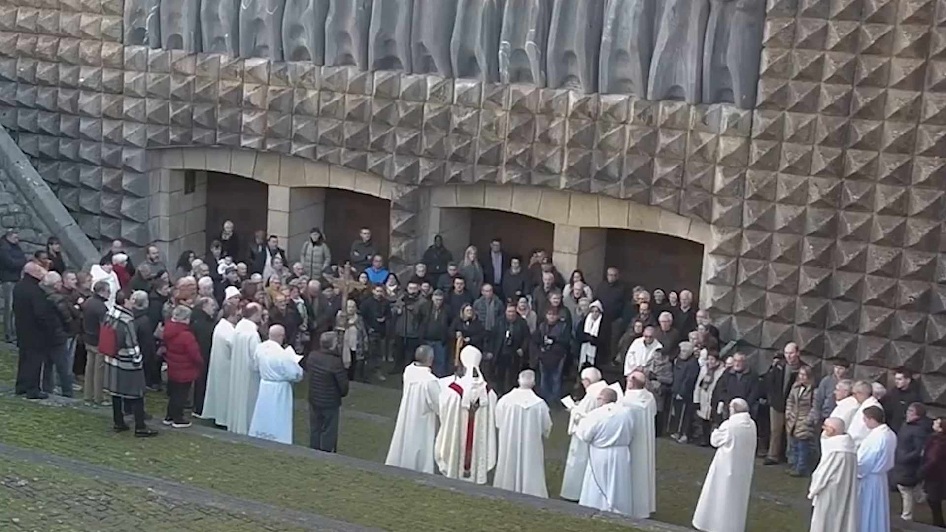 Vídeo resumen de la apertura de la Puerta Santa de Arantzazu (19 de enero).