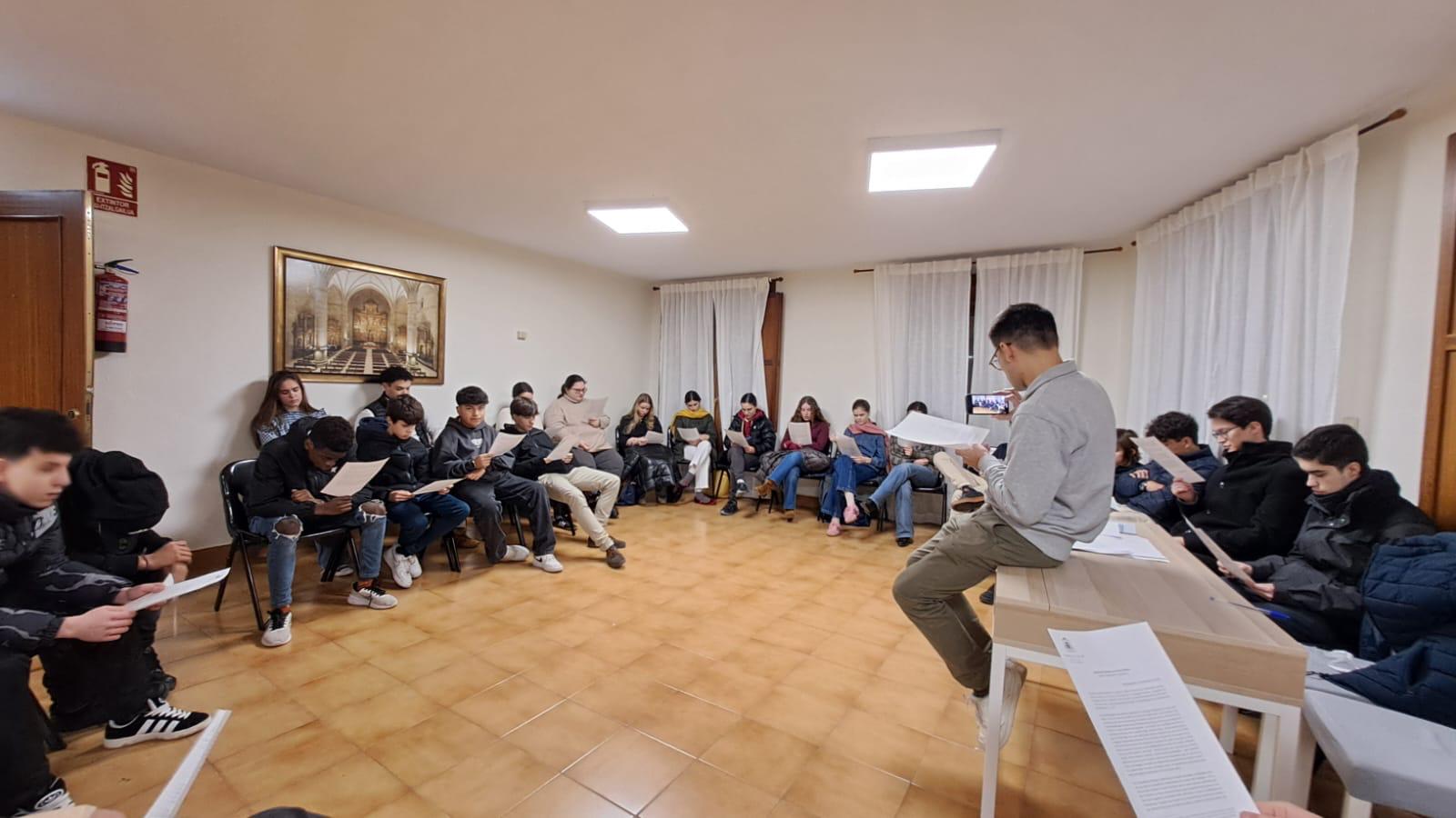 El grupo de catequesis de Santa María del Juncal (Irún) responde a la carta de D. Fernando Prado