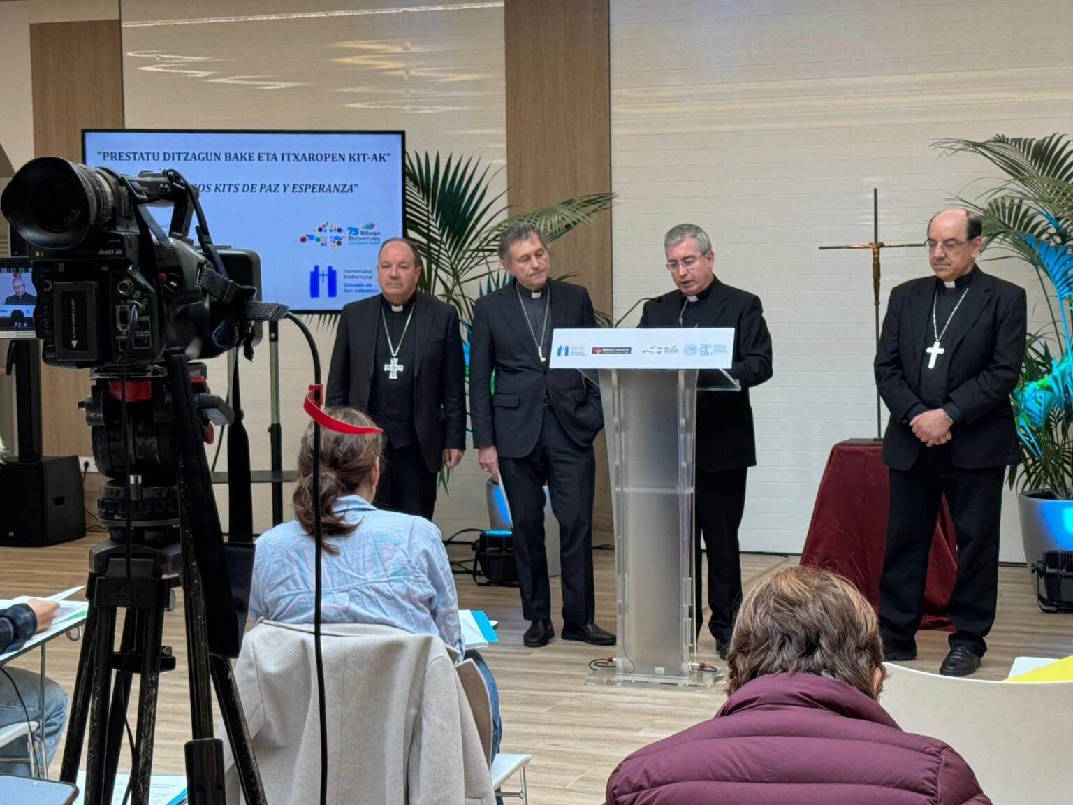 Los obispos de Euskadi y Navarra llaman a preparar “kits de paz y esperanza” frente al miedo y la incertidumbre