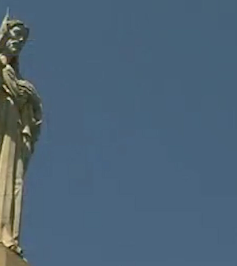 GOTZAIN JAUNAREN DEKRETU BERRIA URGULL MENDIKO JESUSEN BIHOTZAREN KAPERAKO LITURGI OSPAKIZUNEN INGURUAN