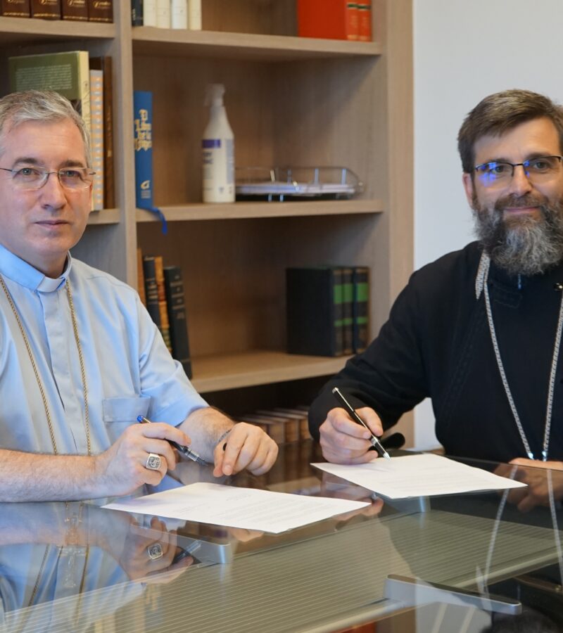 Renovado el acuerdo ecuménico con la Iglesia ortodoxa rumana para el uso del templo de Uba