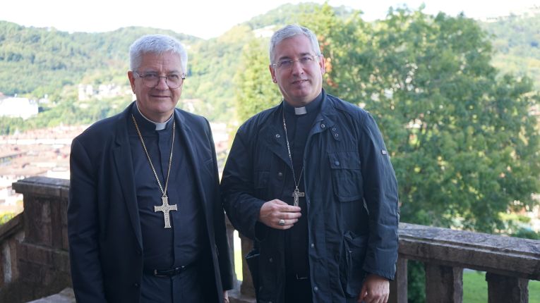 Los obispos de San Sebastián y Bayona estrechan lazos para abordar retos pastorales comunes