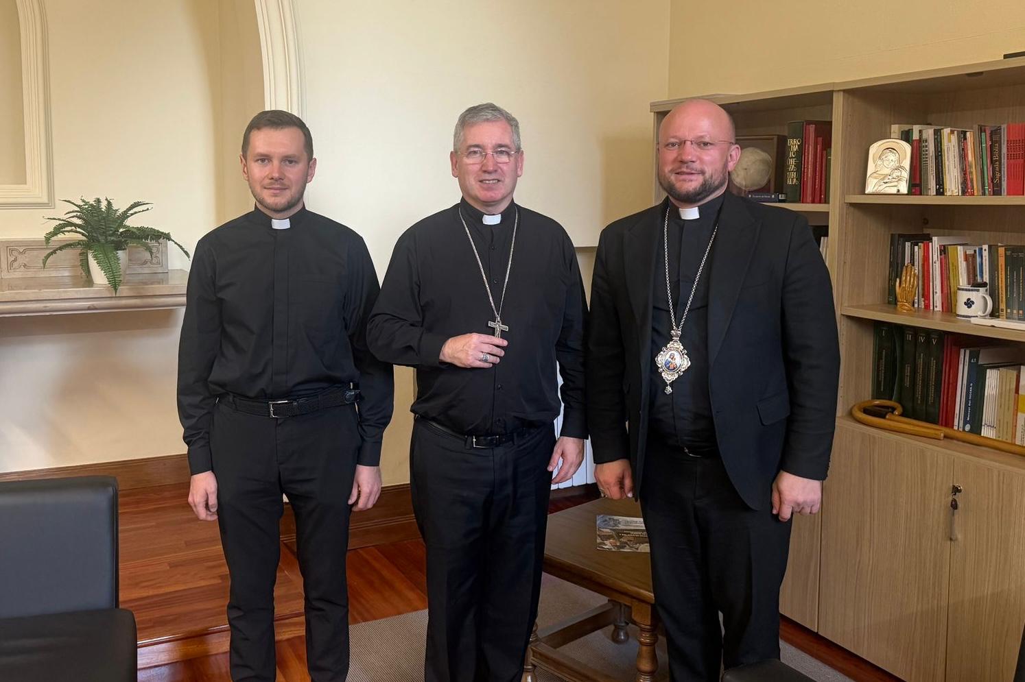 Encuentro del obispo D. Fernando Prado con Mons. Stepan Sus, obispo auxiliar de Kiev
