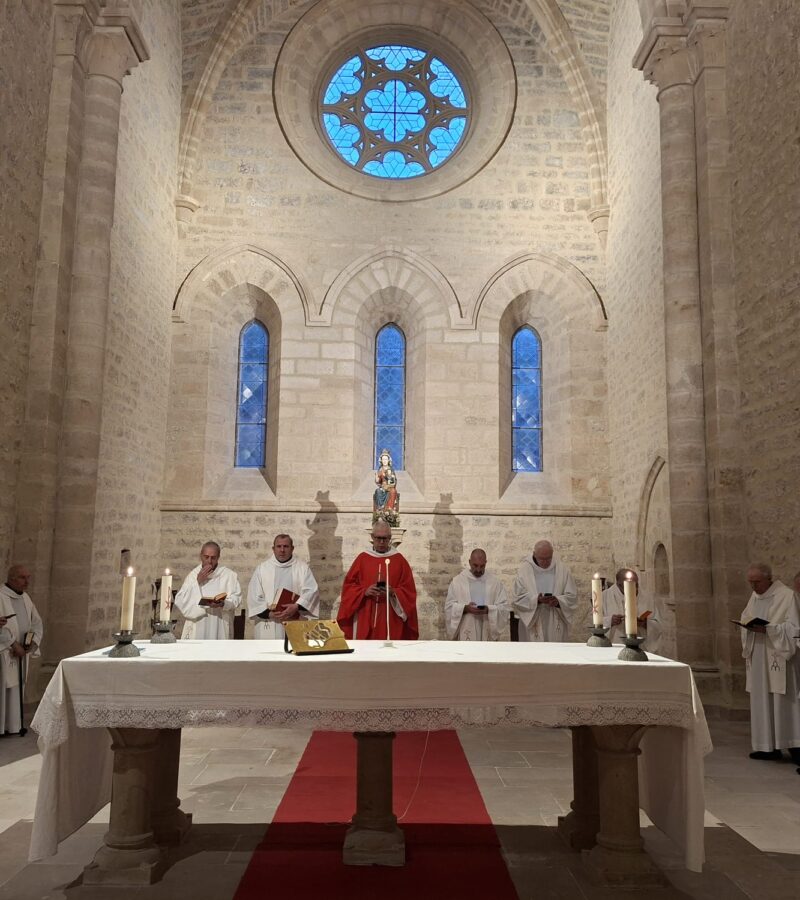 El clero guipuzcoano vive sus ejercicios espirituales en el Monasterio de Iranzu