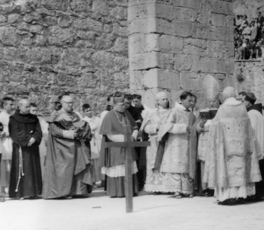 Arantzazuko Santutegiak bere bedeinkapenaren 70. urteurrena eta oinarrizko harria jarri zenetik 75. urteurrena ospatzen du