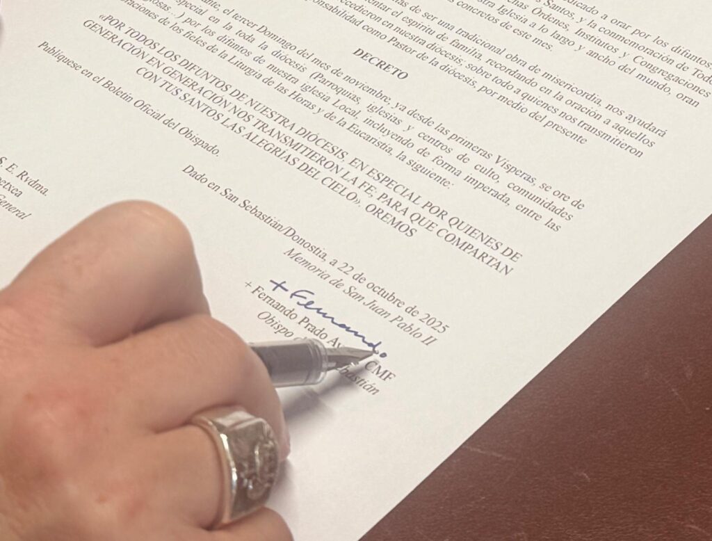 Donostiako gotzainak Otoitz Eguna sortu du elizbarrutiko hildakoen alde