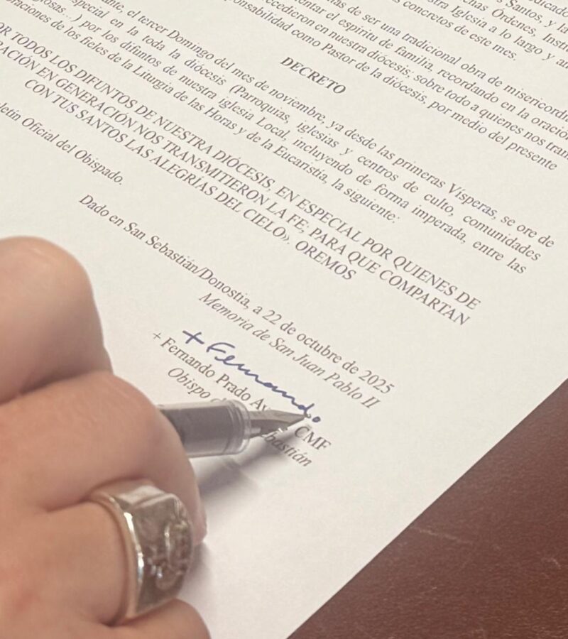 Donostiako gotzainak Otoitz Eguna sortu du elizbarrutiko hildakoen alde