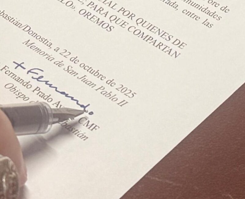 El obispo de San Sebastián instituye un Día de Oración por los difuntos de la diócesis