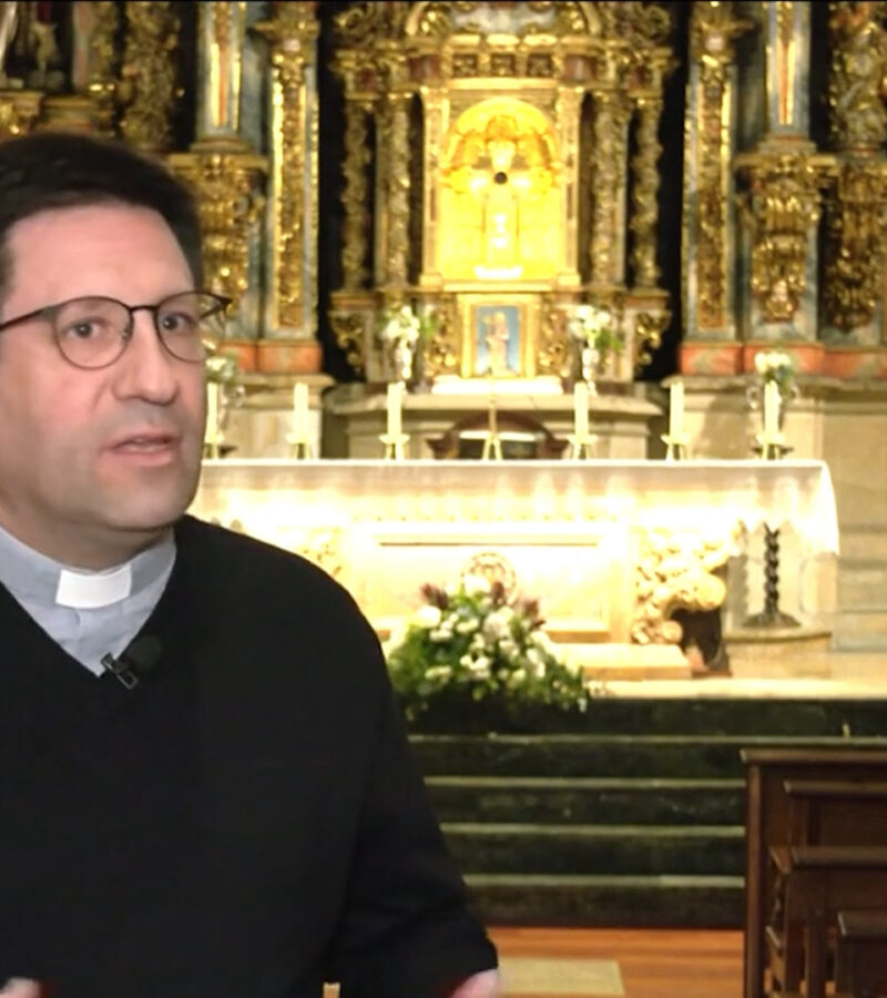 “Los Domingos” – “Lux”. ¿Resurrección de la Fe o moda? (ETB)