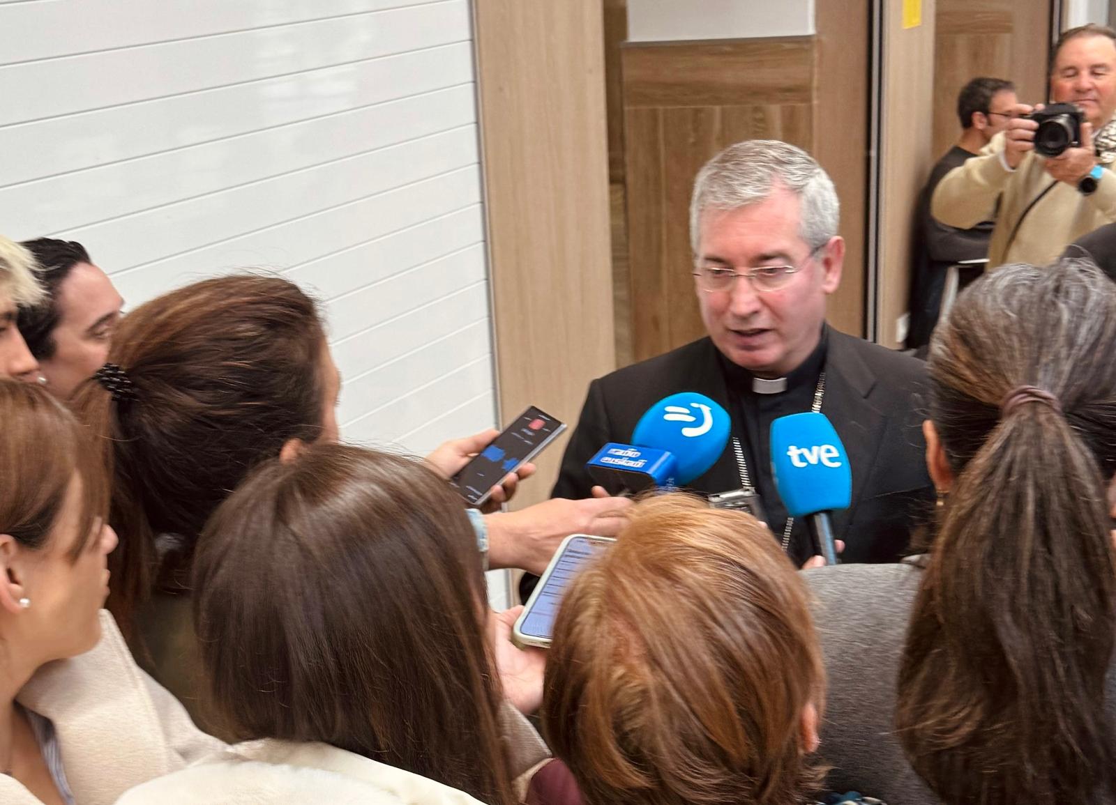 Nota del Obispo de San Sebastián ante el reciente anuncio de una regularización administrativa extraordinaria de personas migrantes