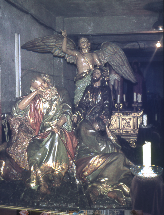 La Parroquia de Santa María del Juncal culmina en 2026 la restauración de los pasos de Semana Santa con la recuperación de los Apóstoles