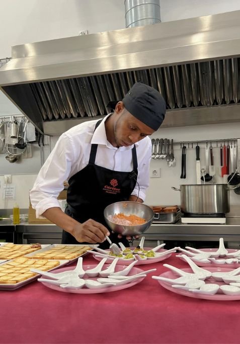 Migratzaileen ezohiko erregularizazioa