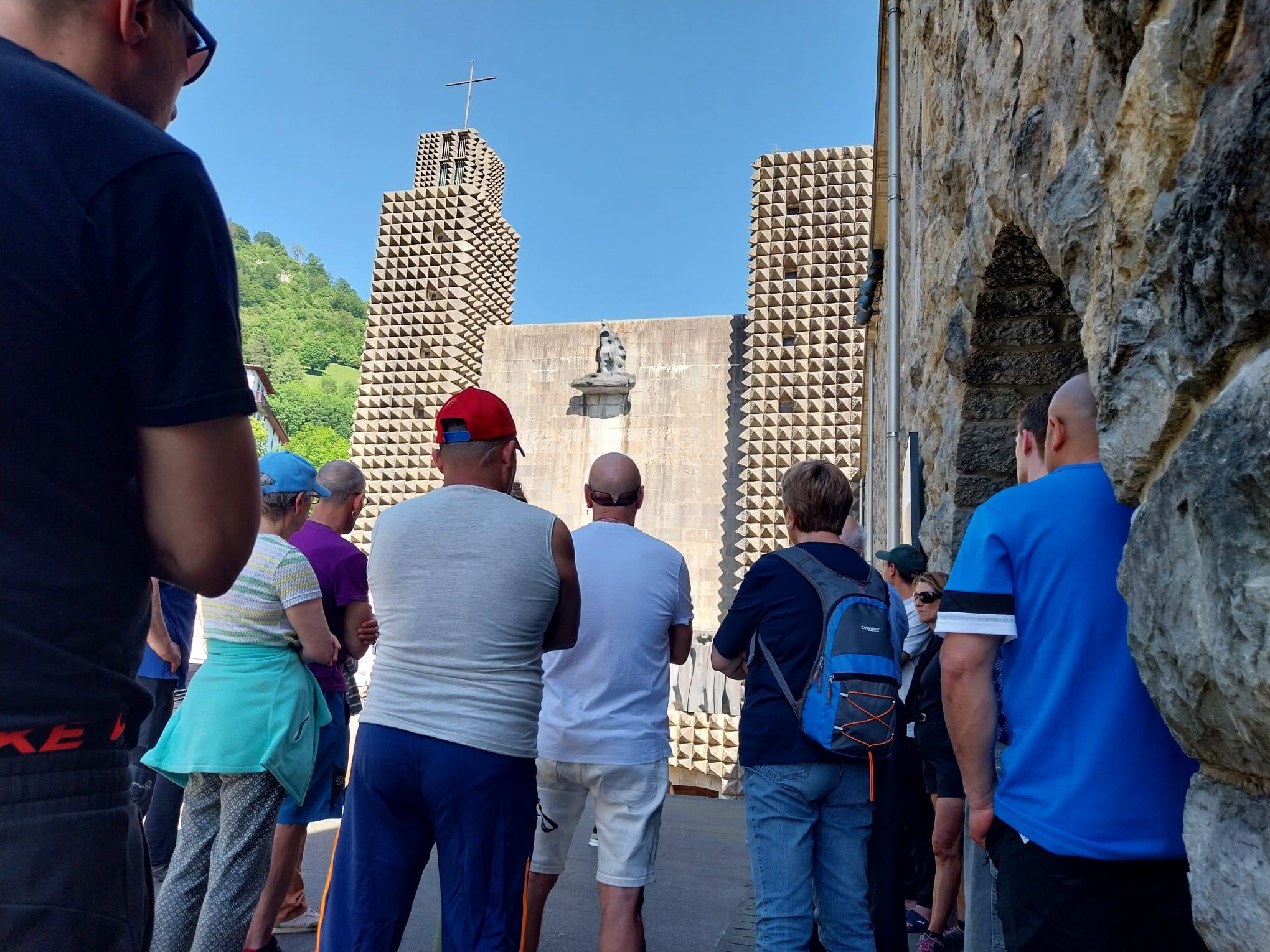 Elkarrekin erromes: topaketa eta itxaropen bideak Espetxe Pastoraltzatik