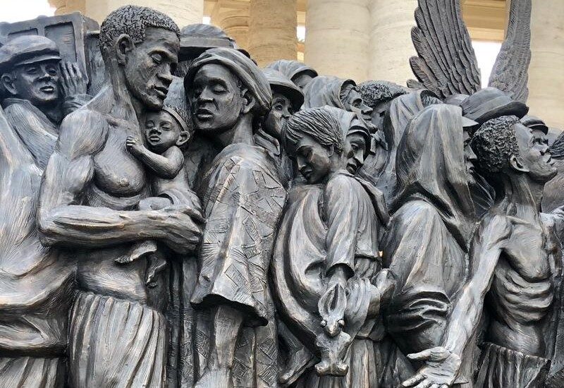 Carta Pastoral del obispo D. Fernando Prado: “Nuestros hermanos migrantes”
