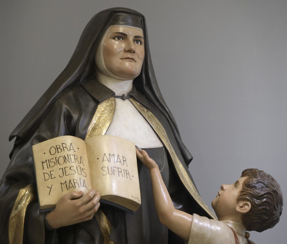 Maria Pilar Izquierdo Beataren eskultura