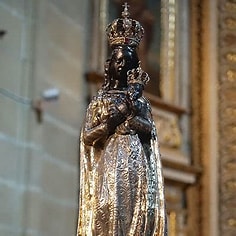 Irailak 8: Maria Birjina Dohatsuaren jaiotza