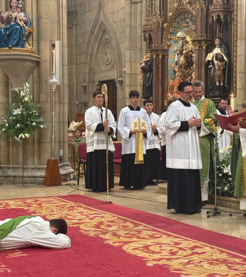 La Diócesis de San Sebastián celebra la ordenación sacerdotal de D. Enrique Ormazabal